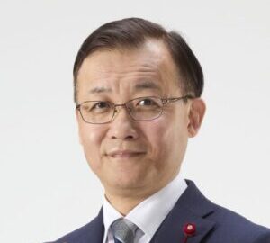 岩田　邦泰